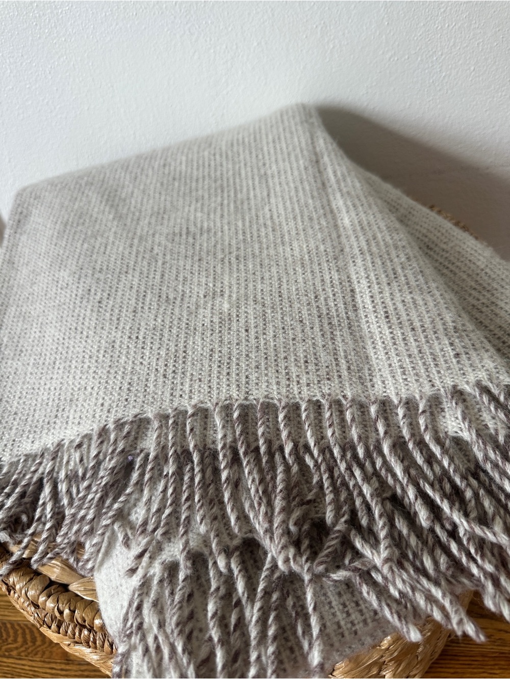 Klippan Sweden Eco Lambswool Throw Blanket Neutral Beige Cream Fringe 52x72